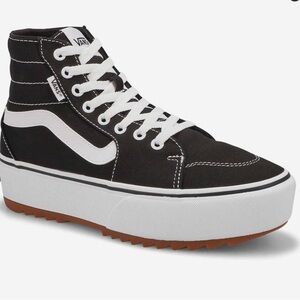 Vans platform women’s runners NWOT size 10